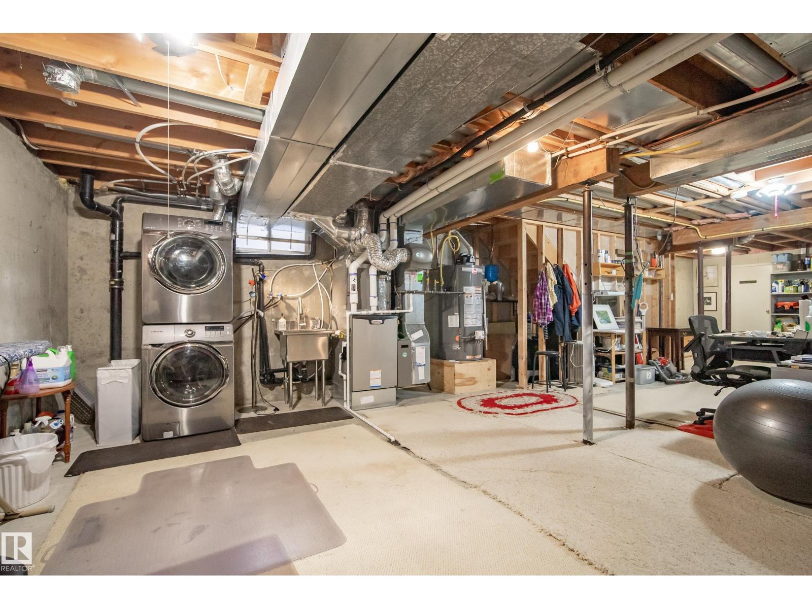 9604 100A ST NW, Edmonton