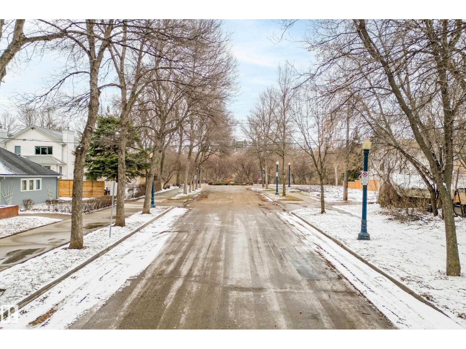 9604 100A ST NW, Edmonton