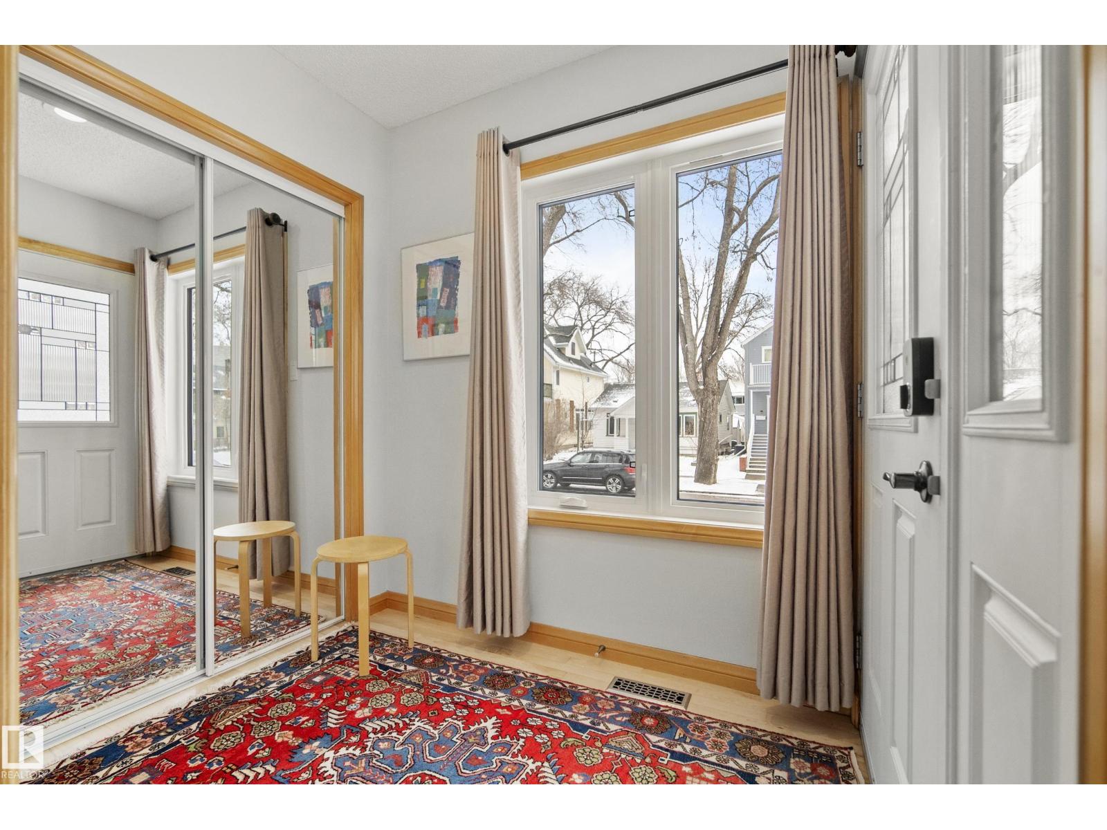 9604 100A ST NW, Edmonton