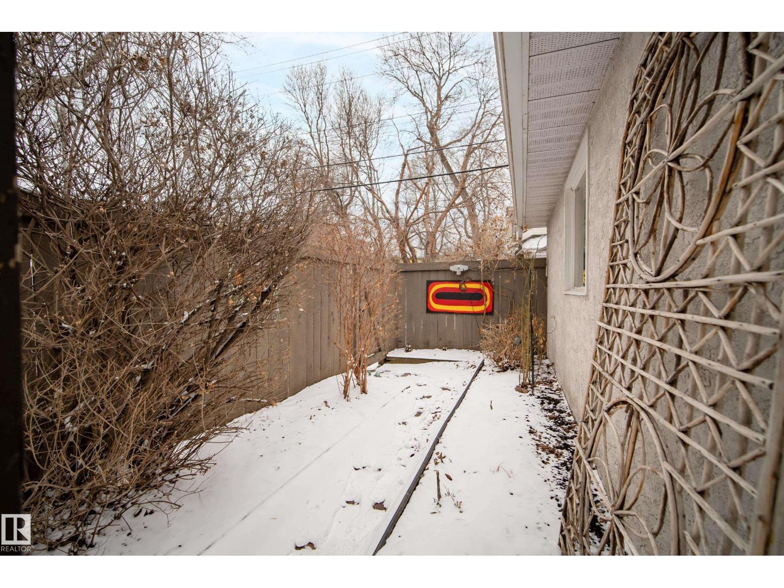 9604 100A ST NW, Edmonton