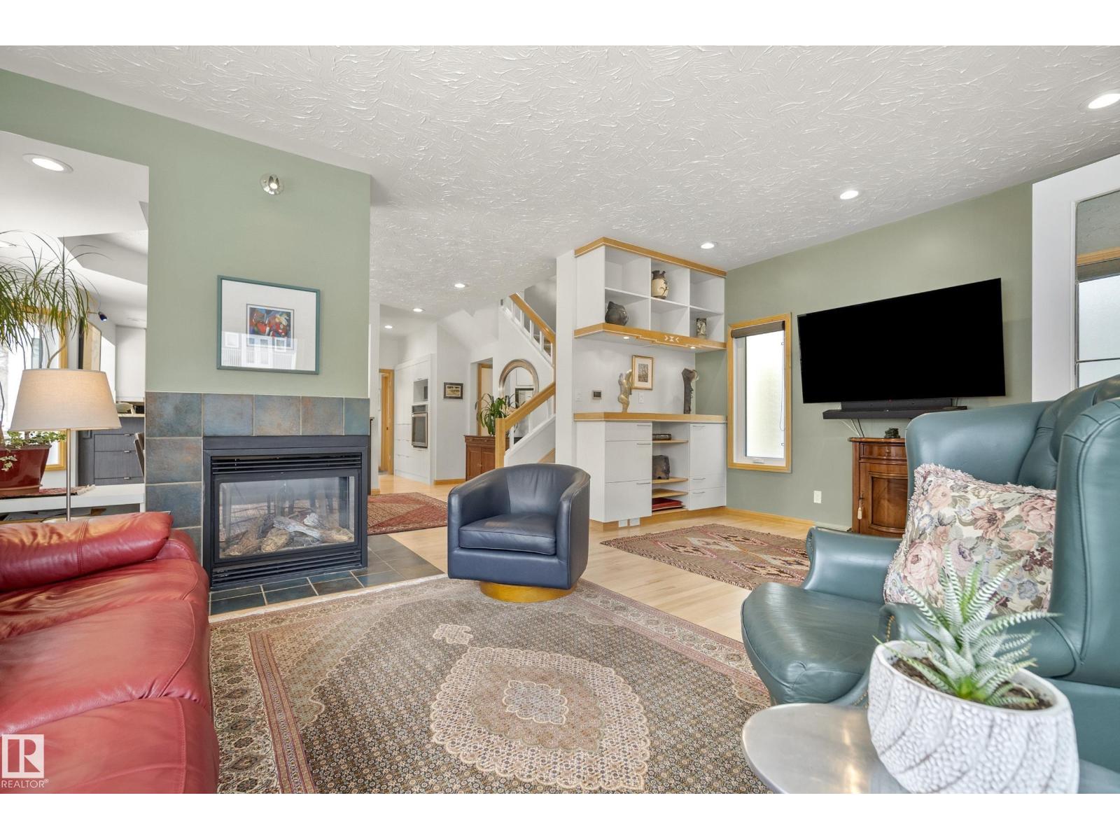 9604 100A ST NW, Edmonton