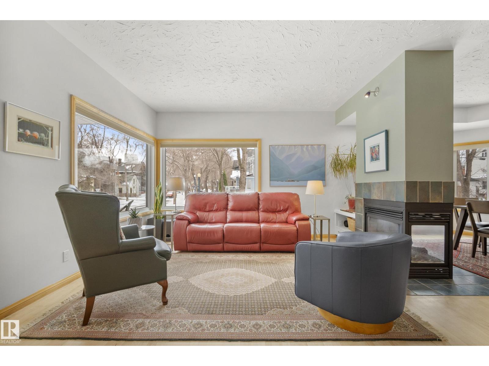 9604 100A ST NW, Edmonton