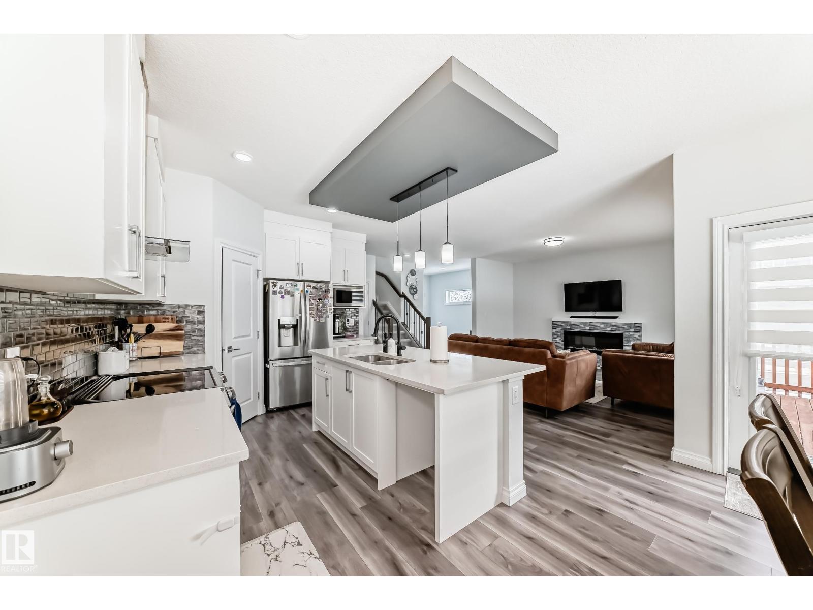 7035 CHIVERS LO SW, Edmonton