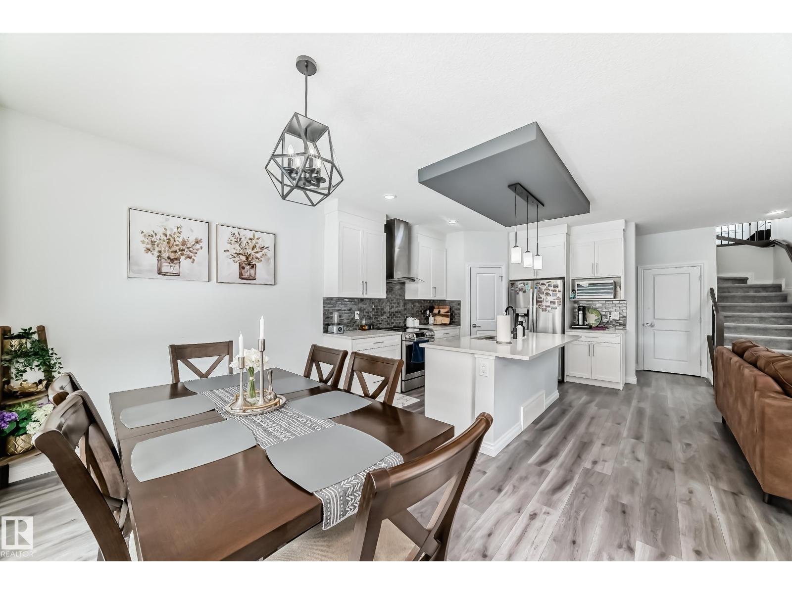 7035 CHIVERS LO SW, Edmonton