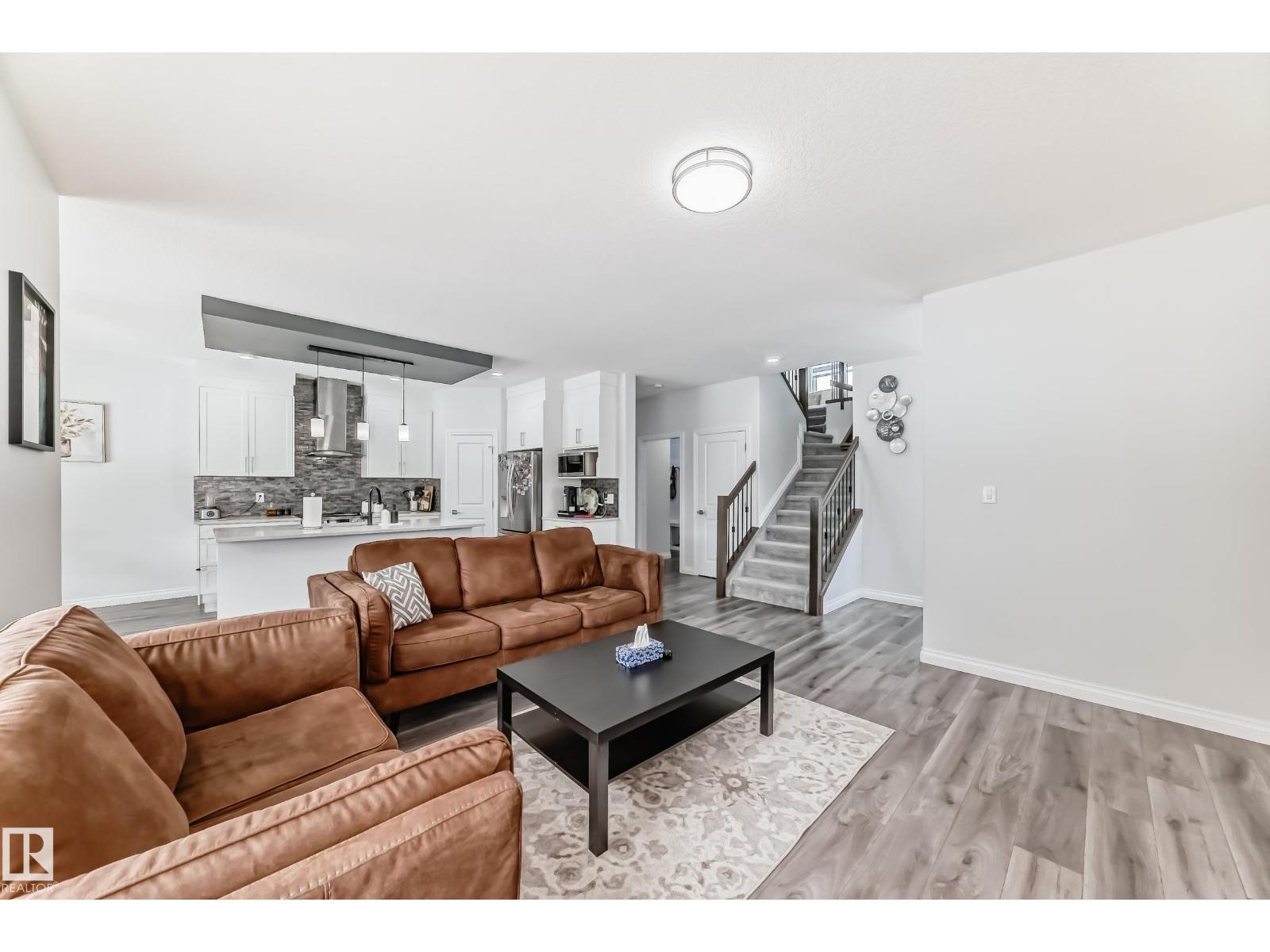 7035 CHIVERS LO SW, Edmonton