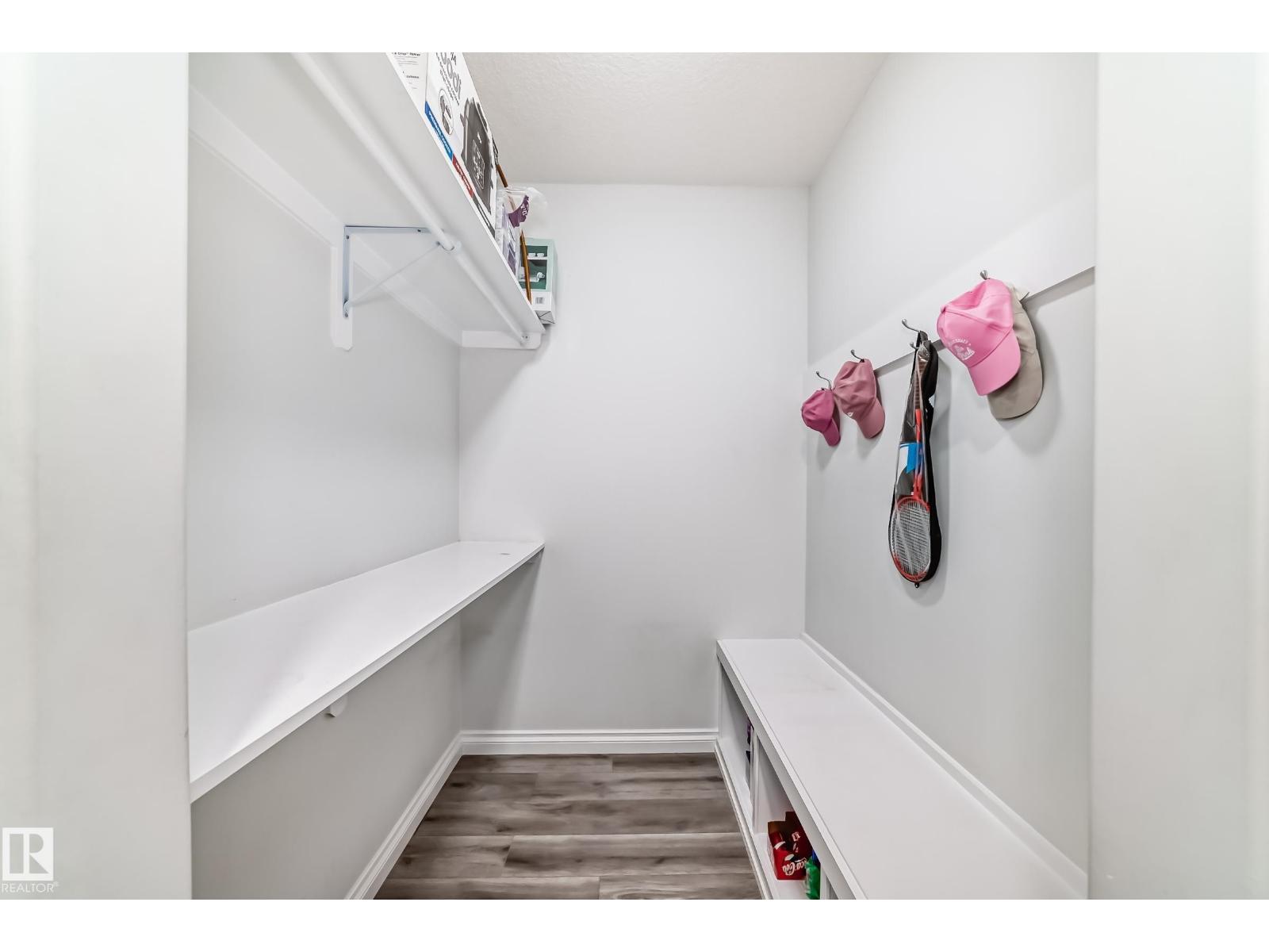 7035 CHIVERS LO SW, Edmonton