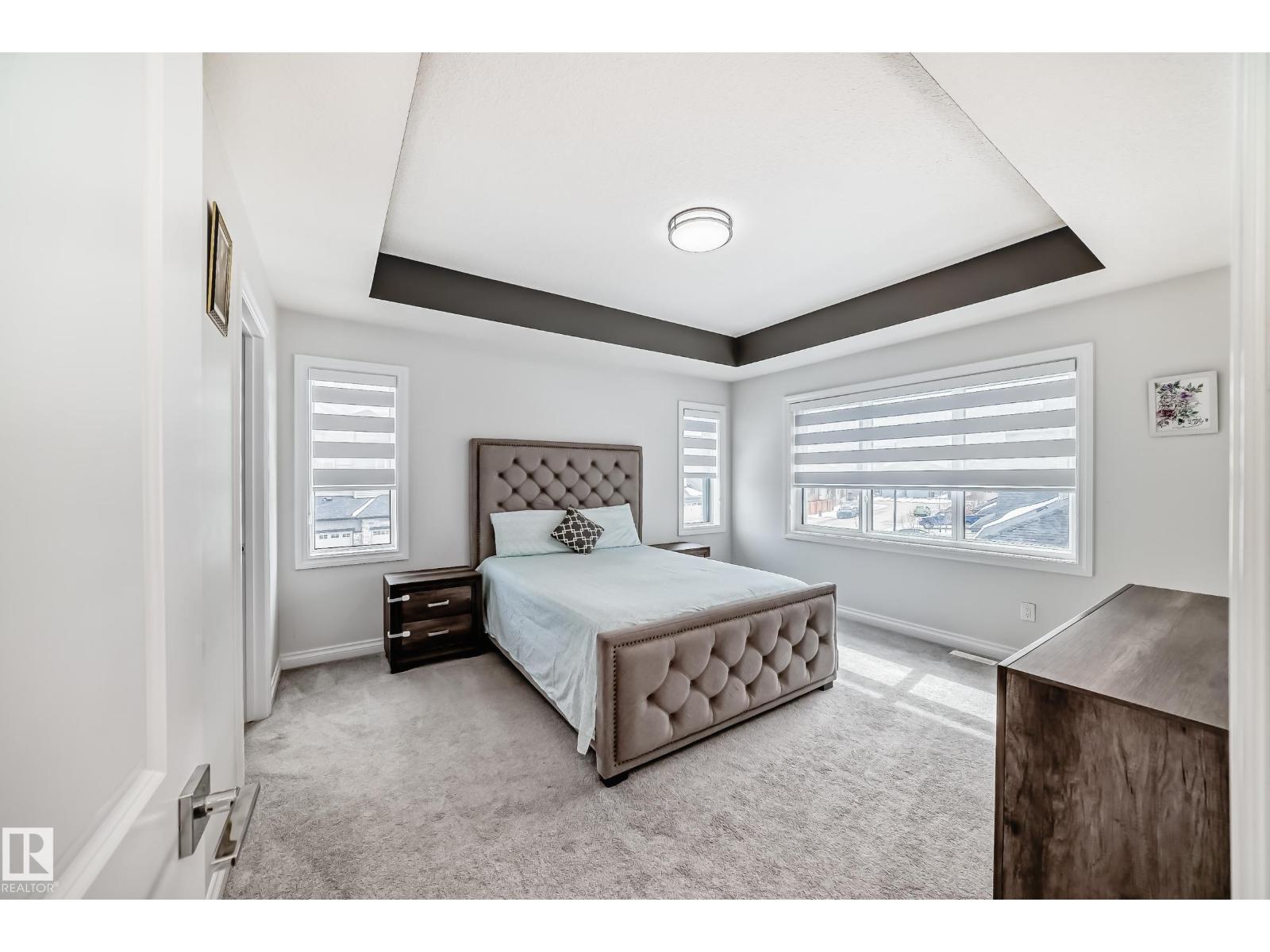 7035 CHIVERS LO SW, Edmonton