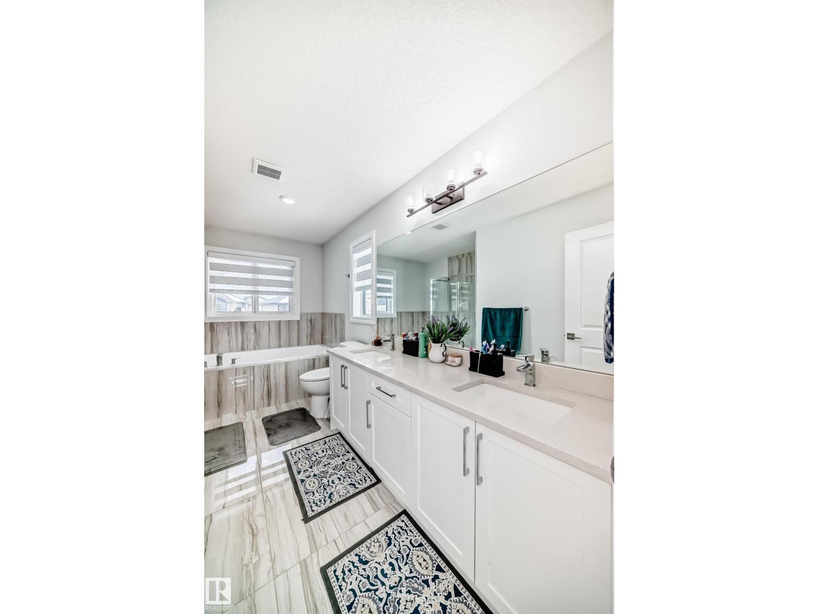 7035 CHIVERS LO SW, Edmonton