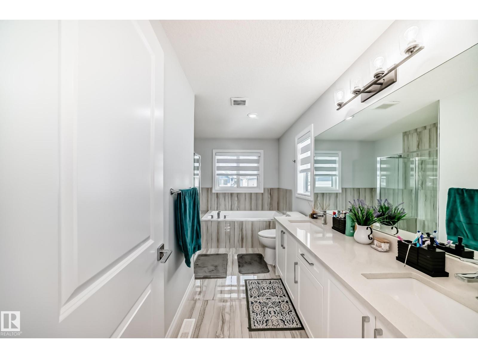 7035 CHIVERS LO SW, Edmonton