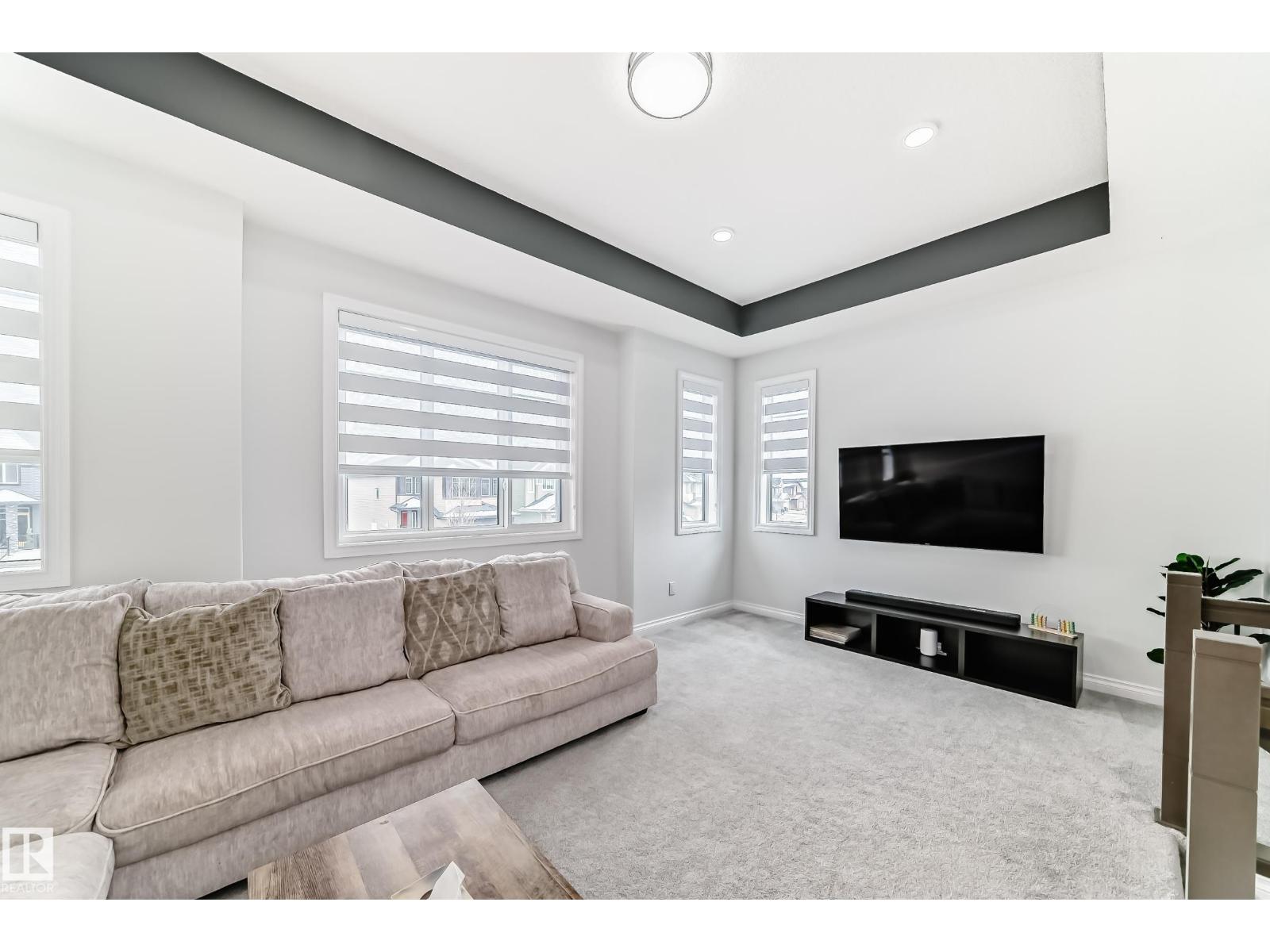 7035 CHIVERS LO SW, Edmonton