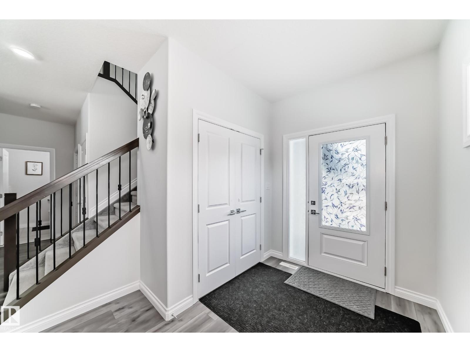 7035 CHIVERS LO SW, Edmonton