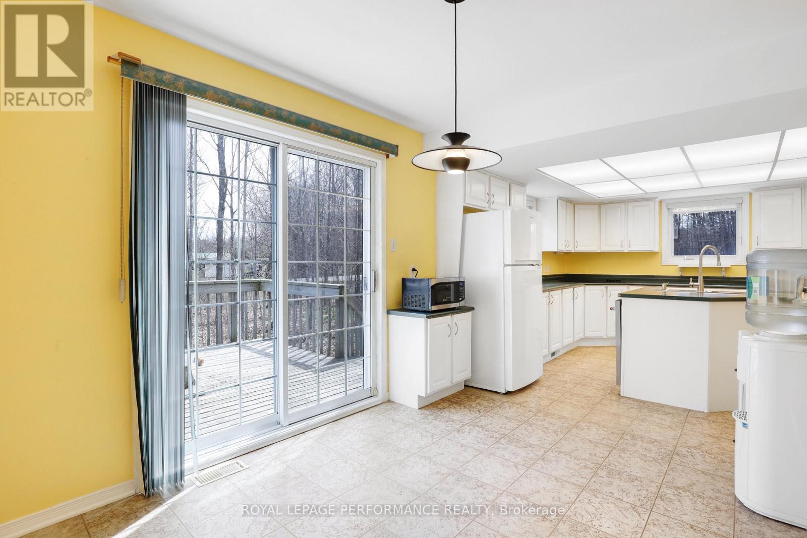 108 FELTON CRESCENT — photo 10