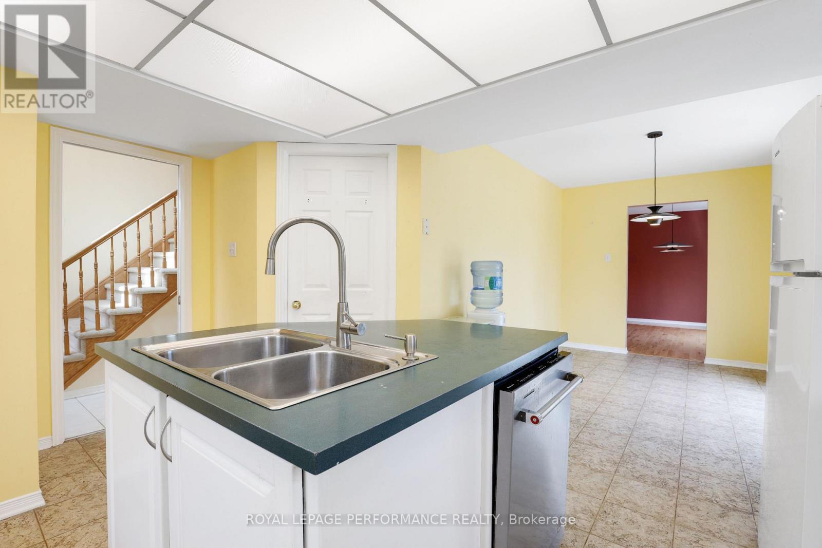 108 FELTON CRESCENT — photo 7