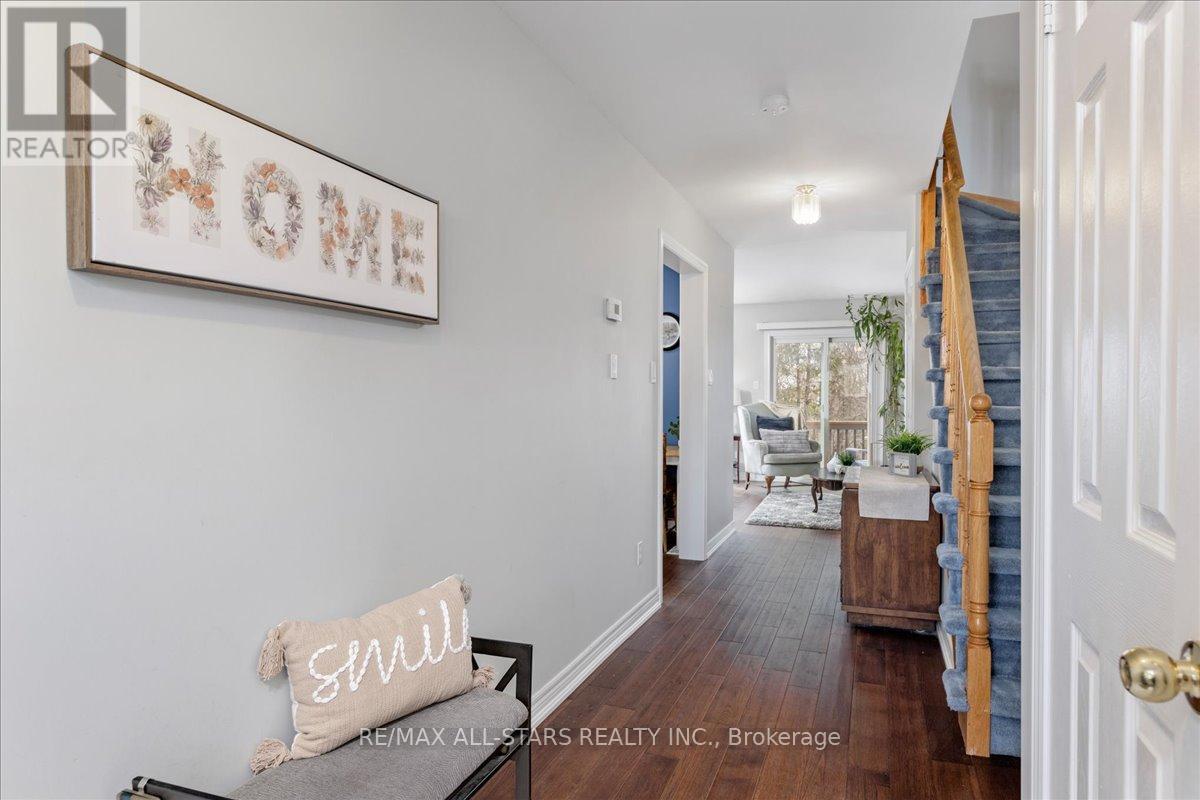 32 LANCASTER COURT - 5