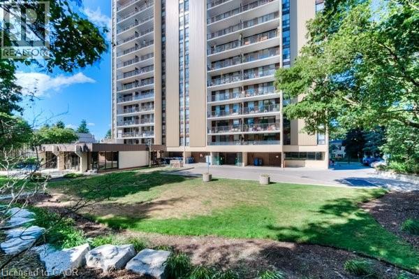 View of apartment building / complex