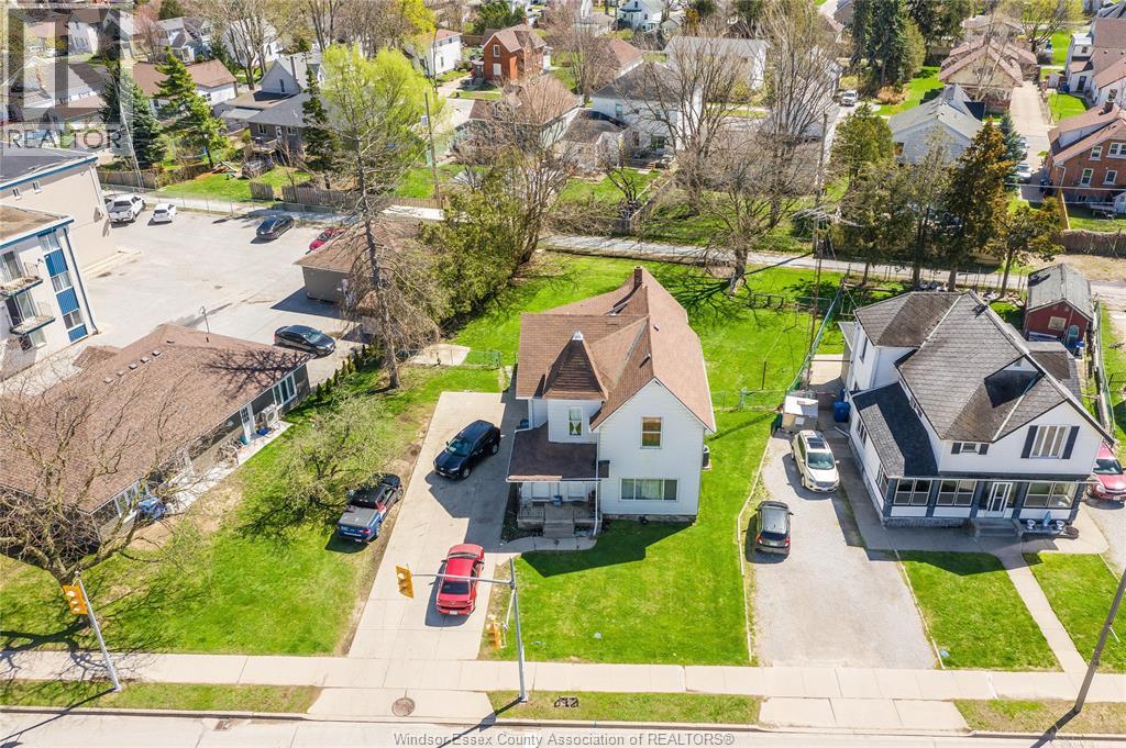 120 TALBOT STREET West — photo 36