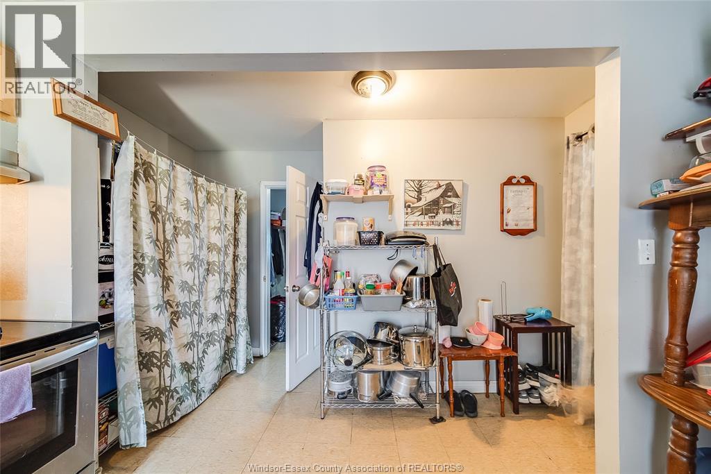 120 TALBOT STREET West — photo 13