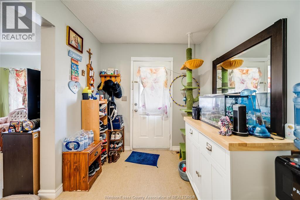 120 TALBOT STREET West - photo 2