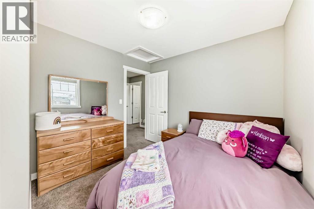 3 Hanson Green, Penhold