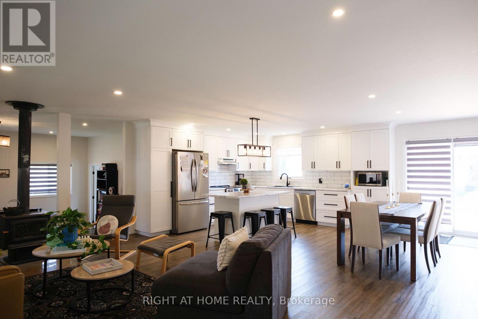 14 FISHER STREET - 8