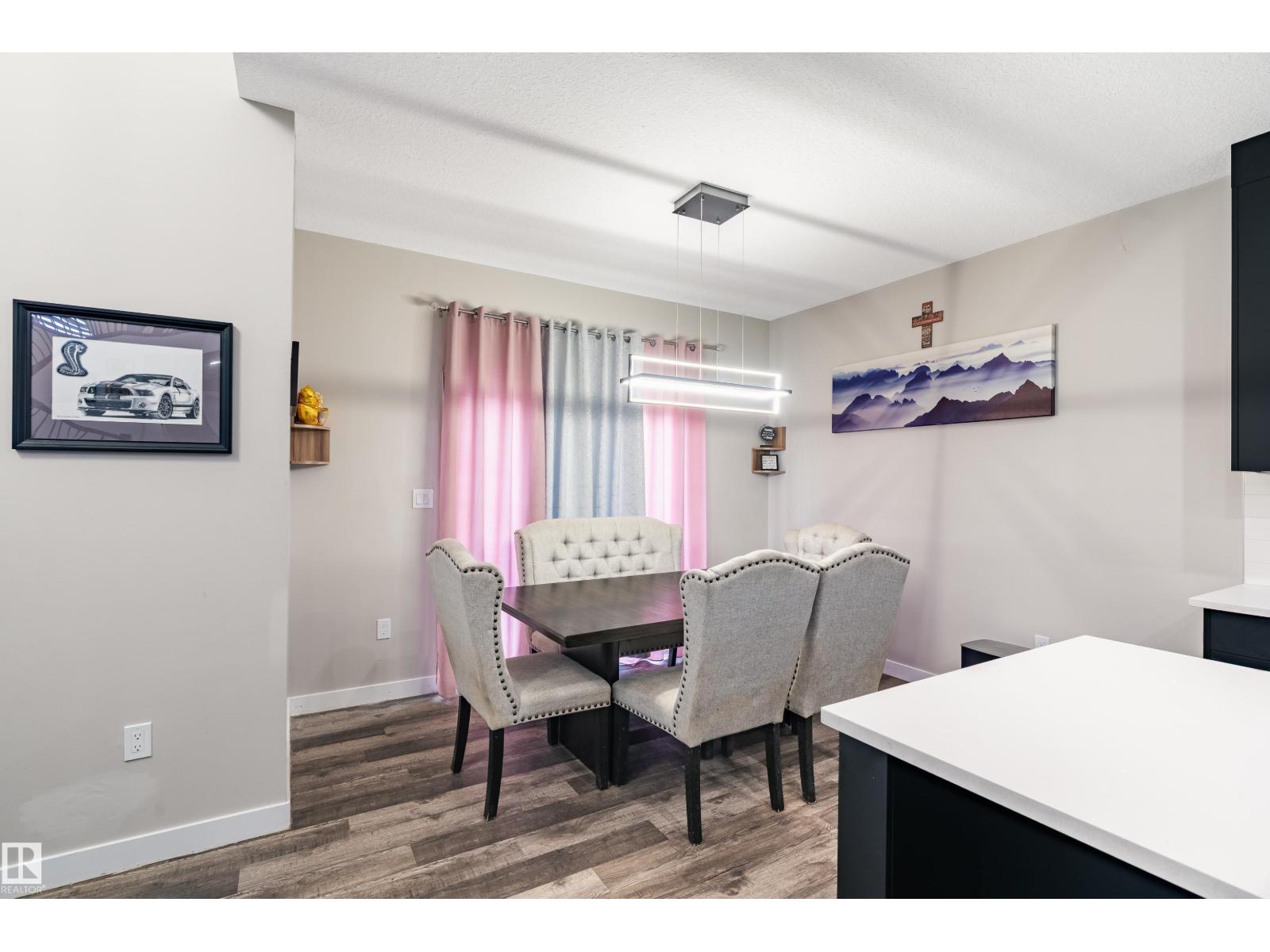 2 Edison DR, St. Albert