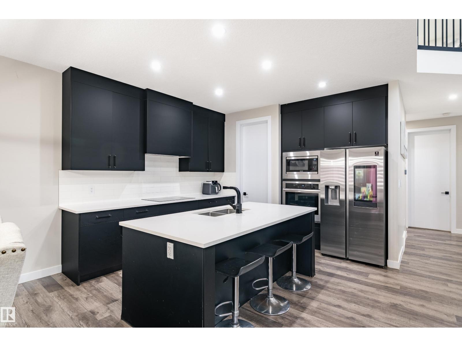 2 Edison DR, St. Albert