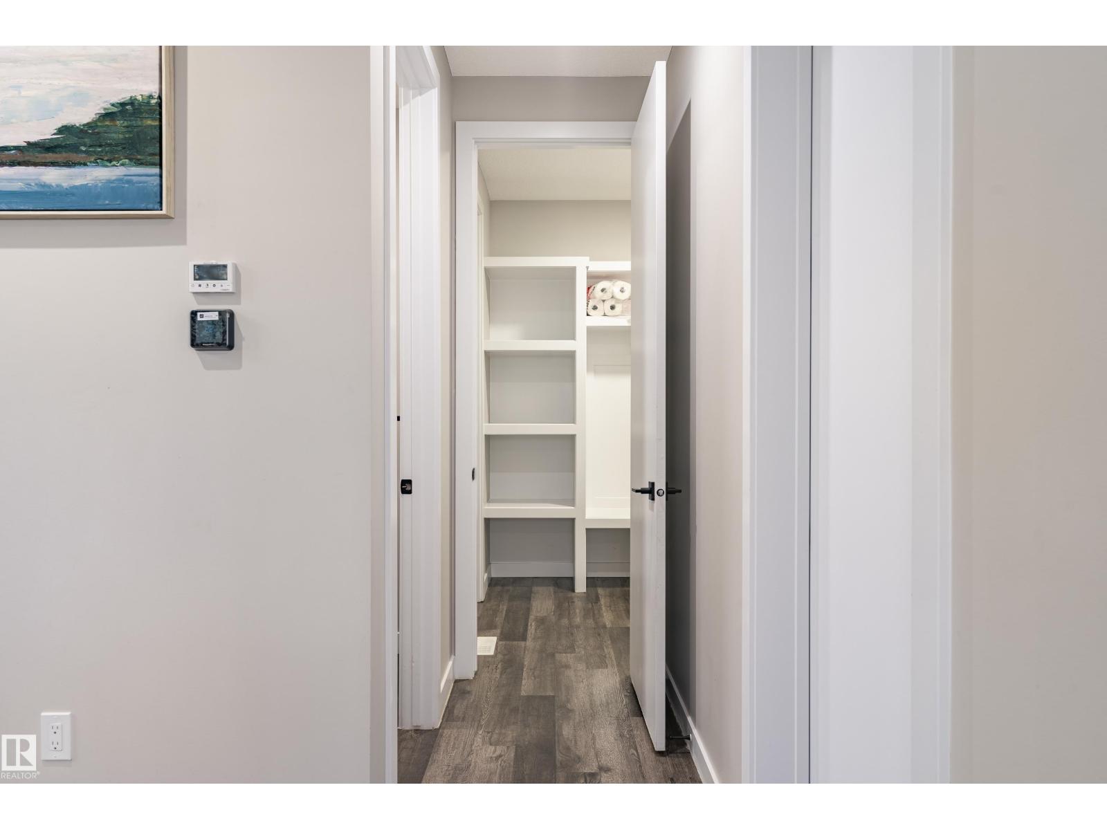 2 Edison DR, St. Albert