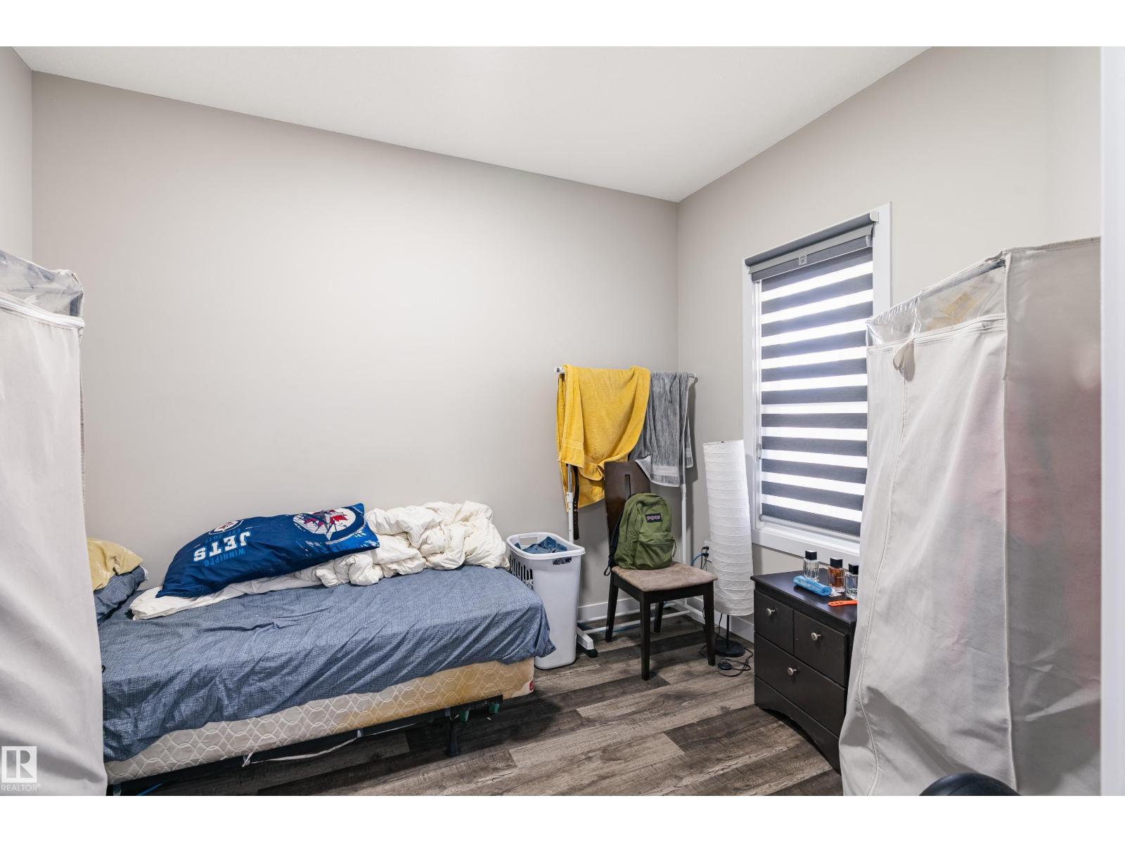 2 Edison DR, St. Albert