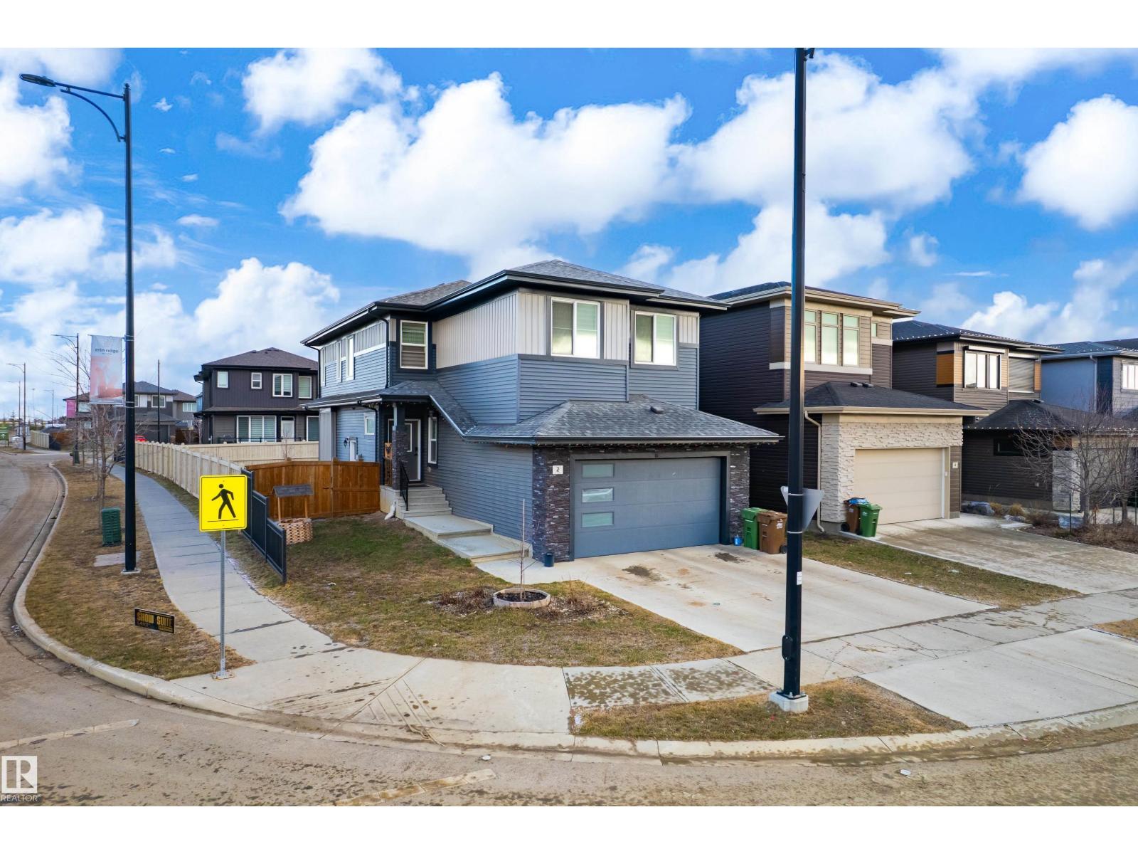 2 Edison DR, St. Albert