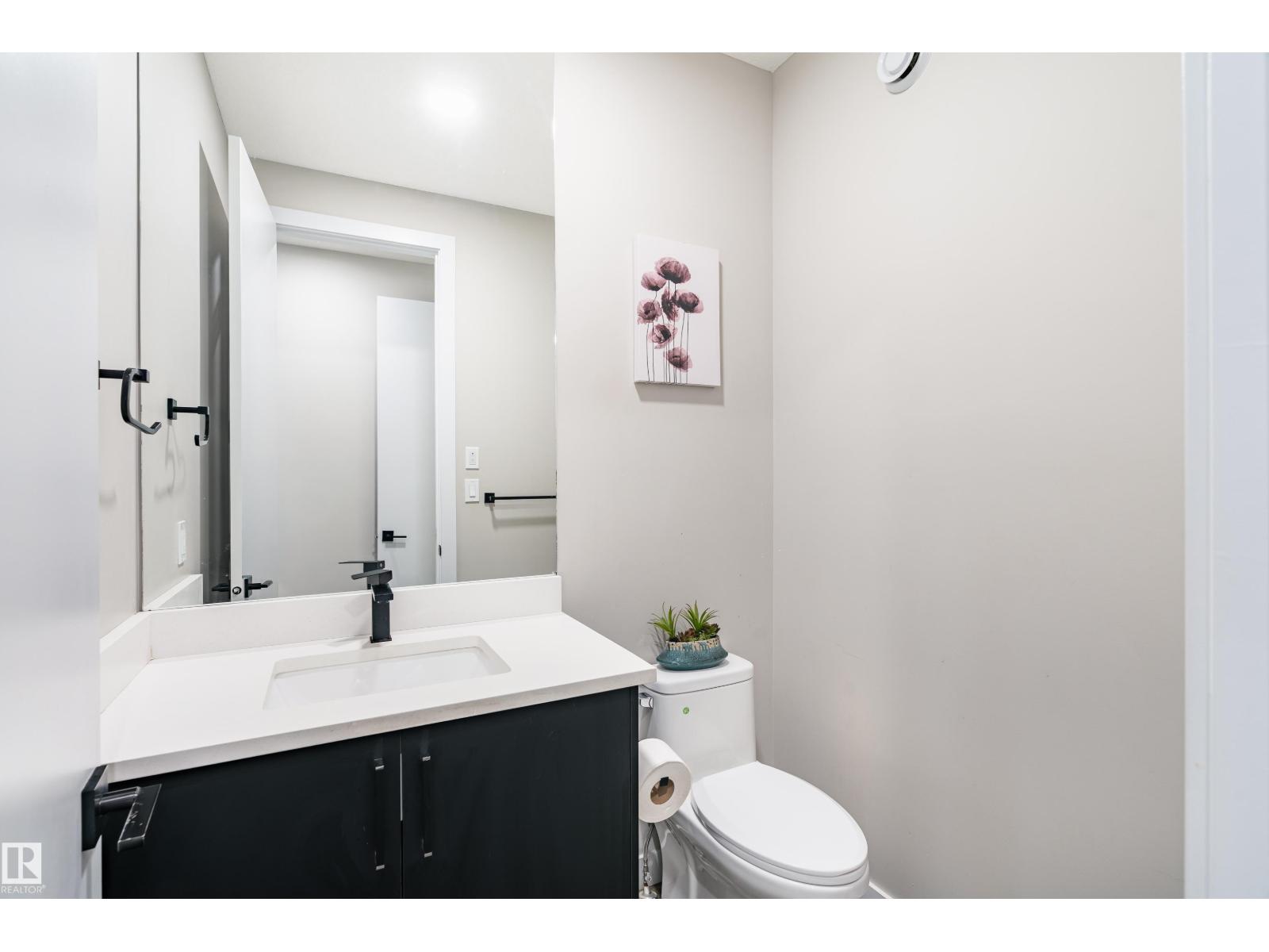 2 Edison DR, St. Albert