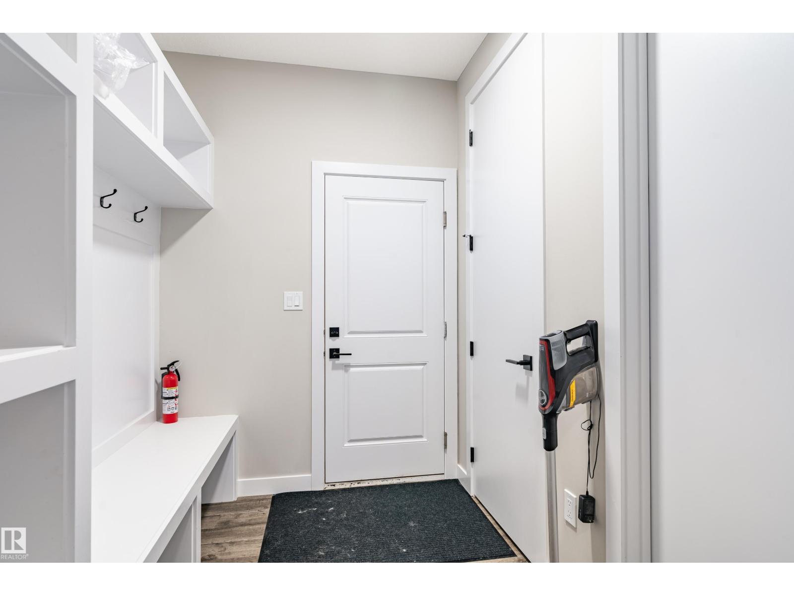 2 Edison DR, St. Albert