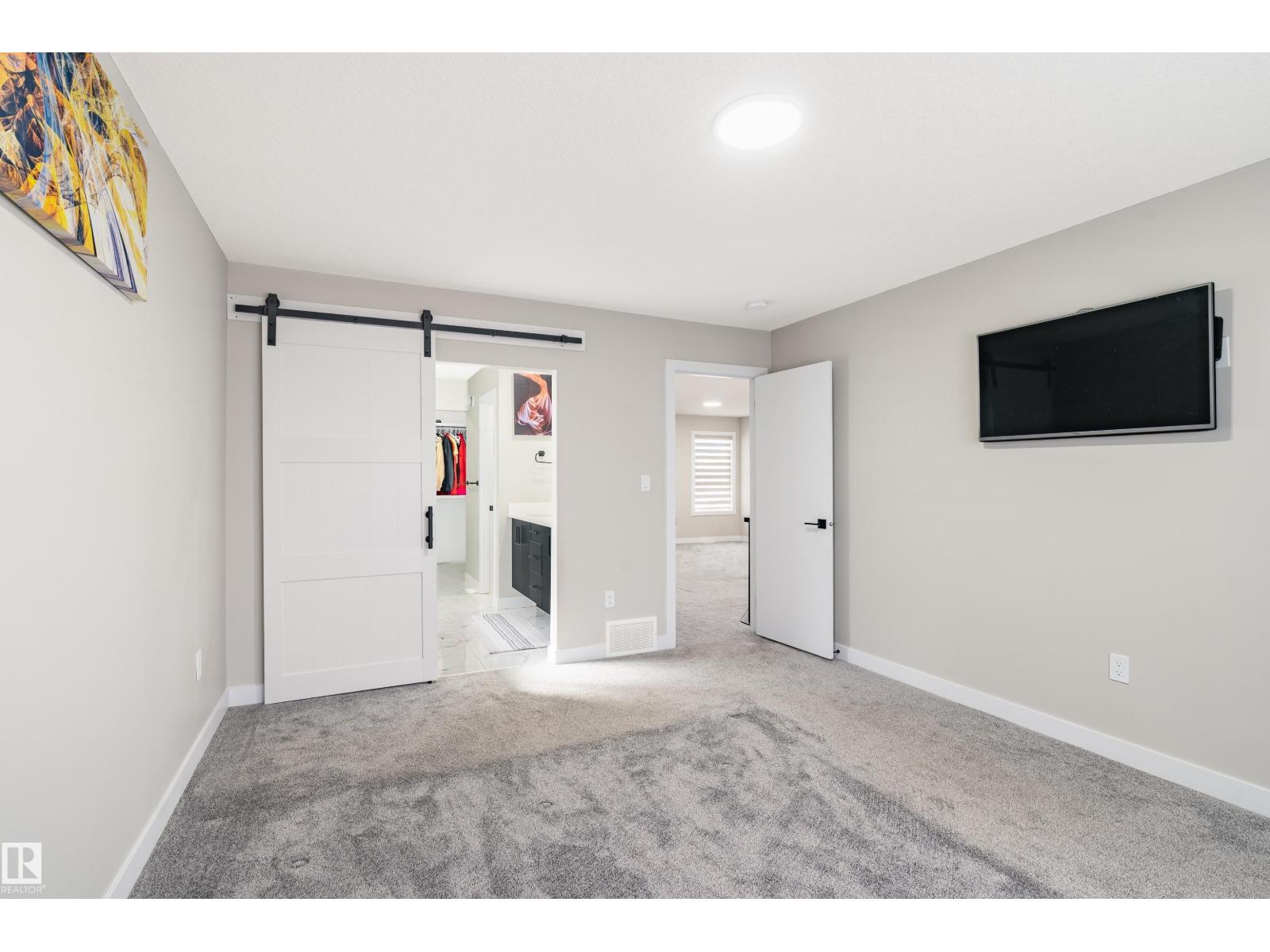 2 Edison DR, St. Albert