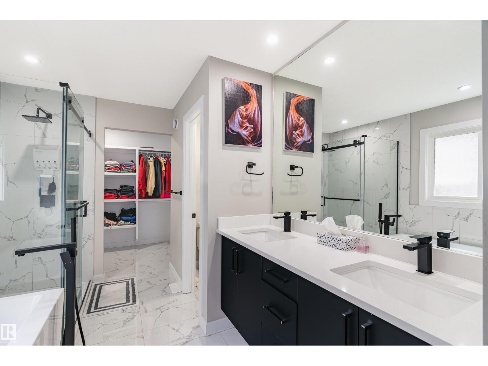 2 Edison DR, St. Albert