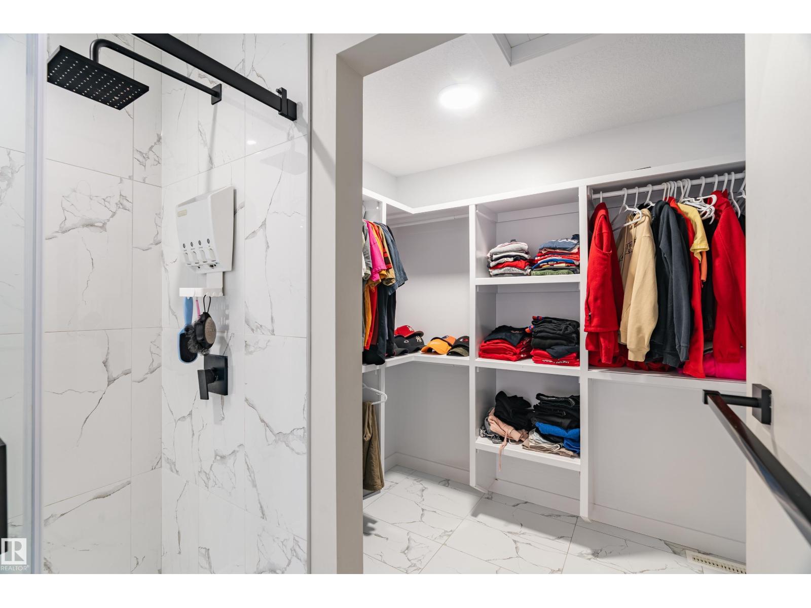 2 Edison DR, St. Albert