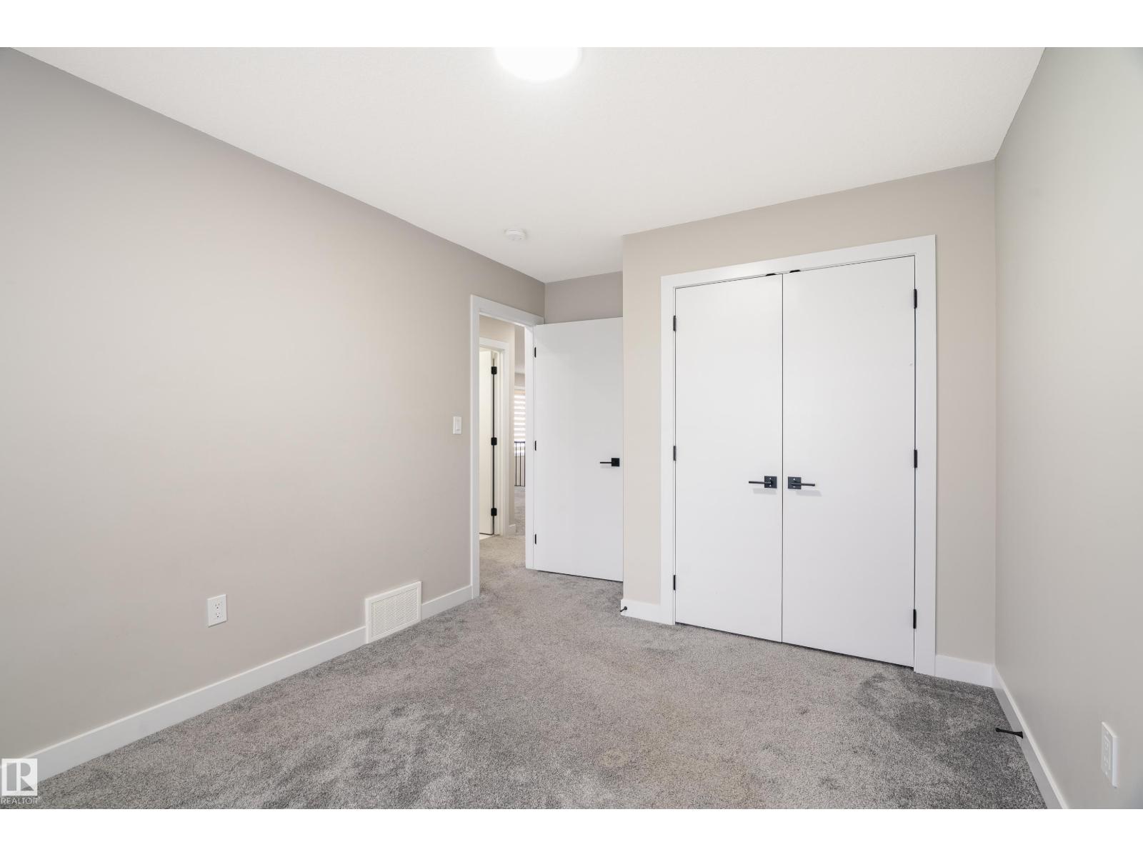 2 Edison DR, St. Albert