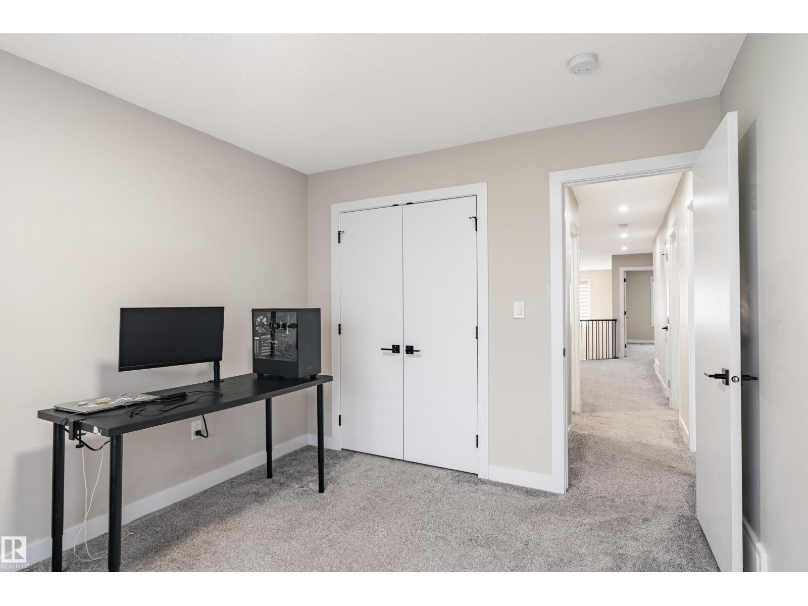 2 Edison DR, St. Albert