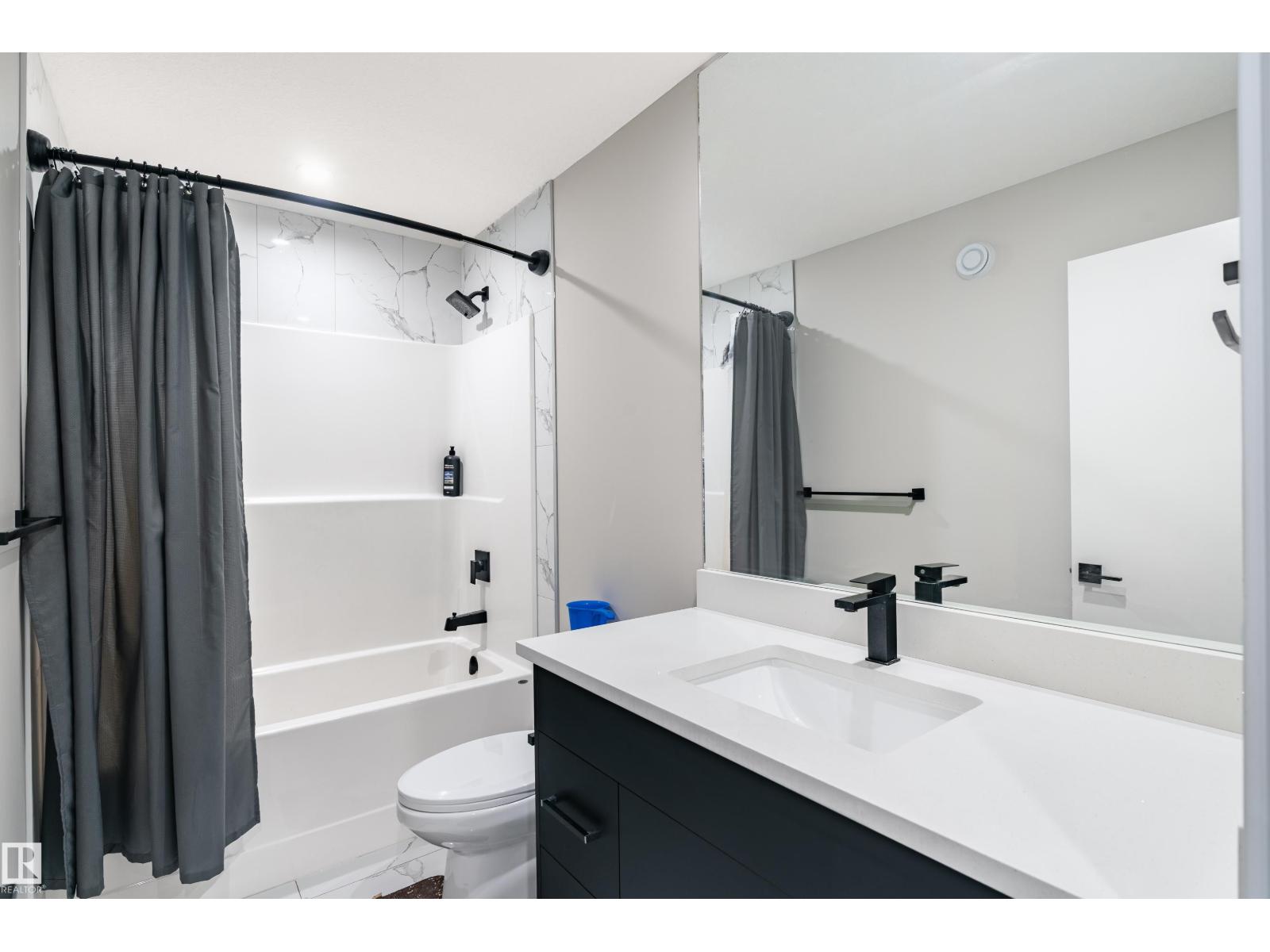 2 Edison DR, St. Albert