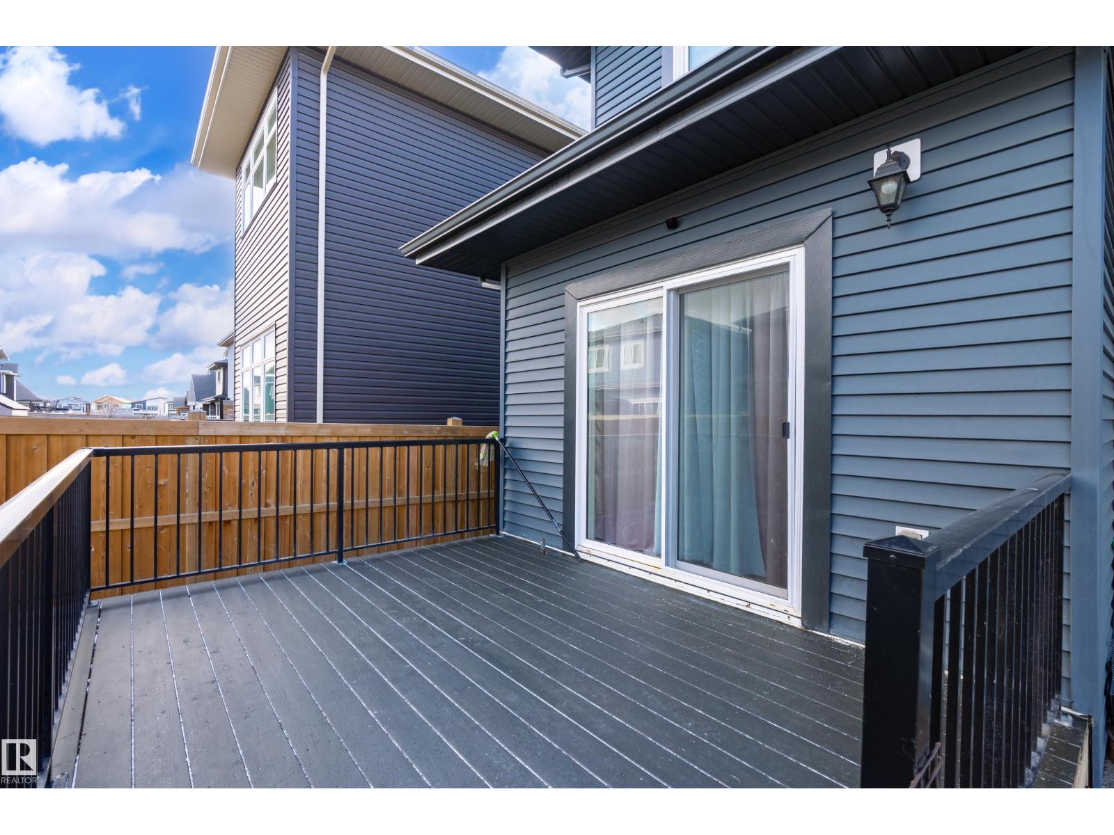 2 Edison DR, St. Albert