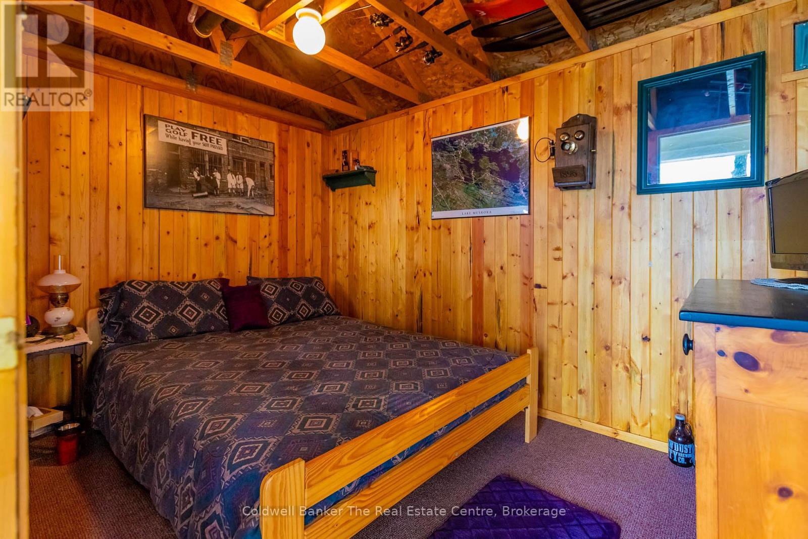 Inside of the bunkie.