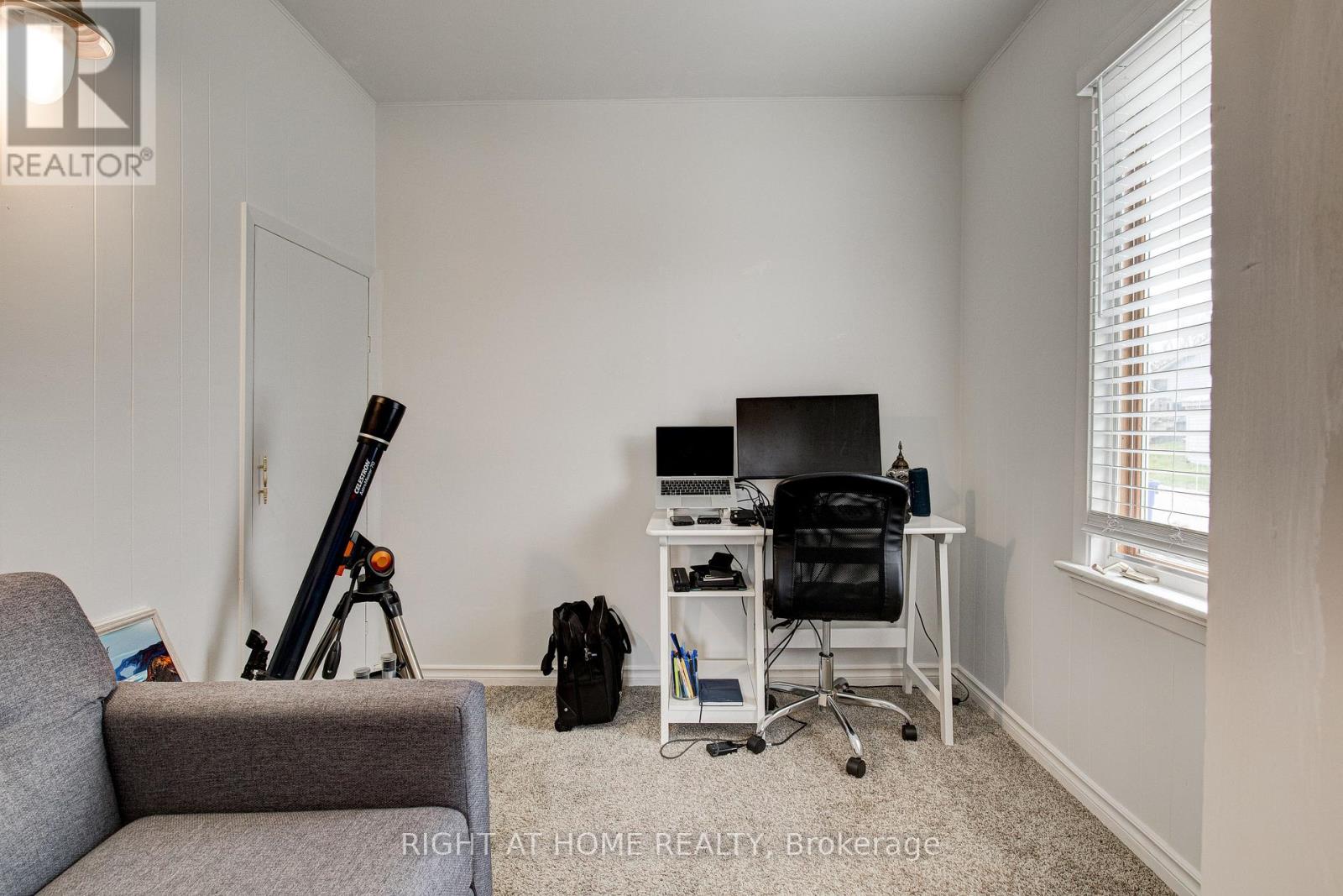 18A MARGARET STREET - 18