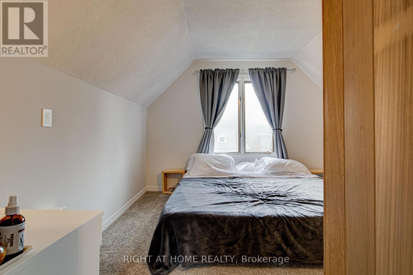 18A MARGARET STREET - 21