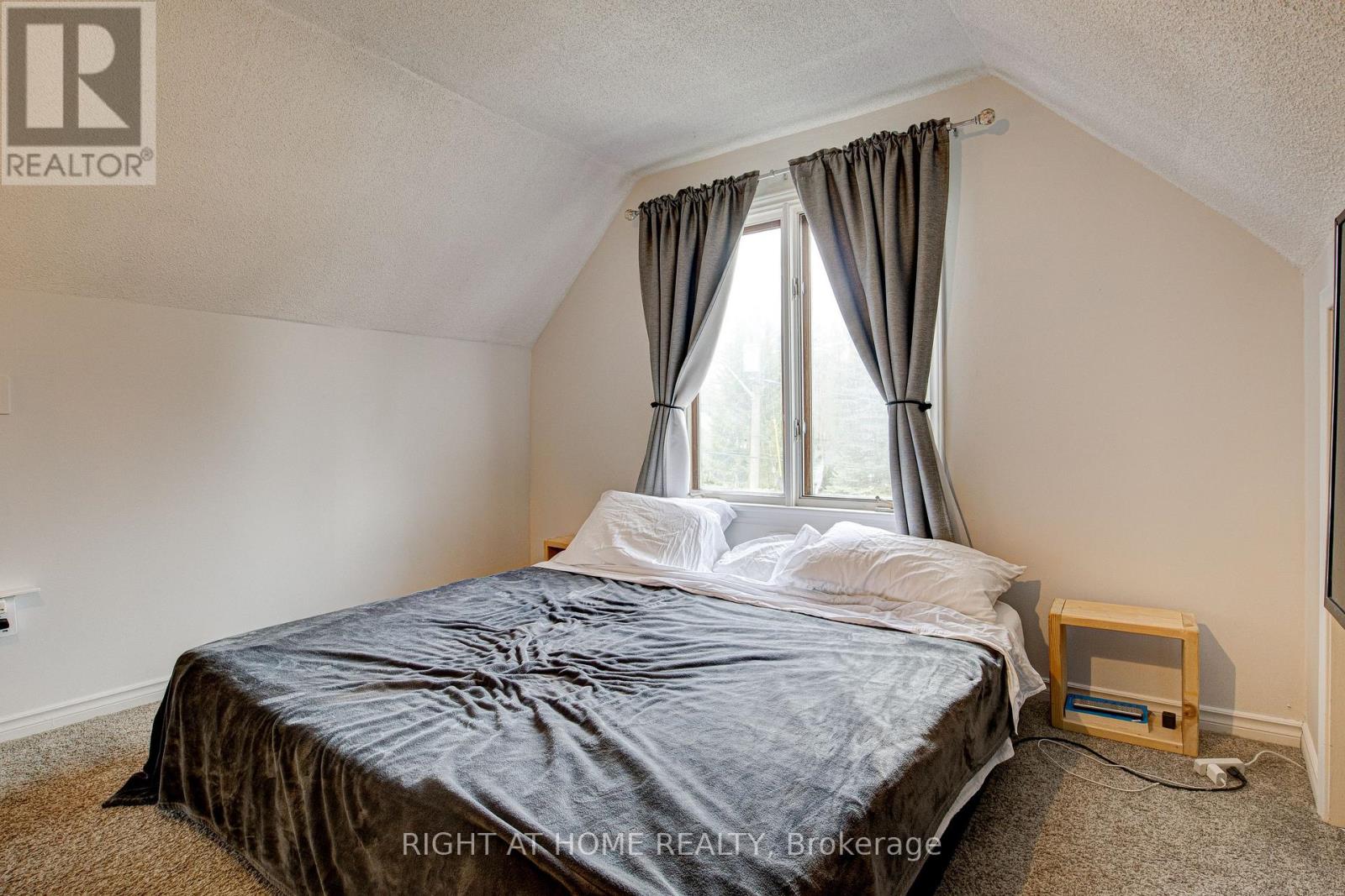 18A MARGARET STREET - 25