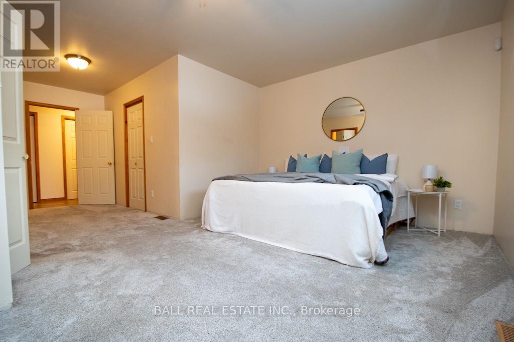 689 NORTH SHORE DRIVE E - 27