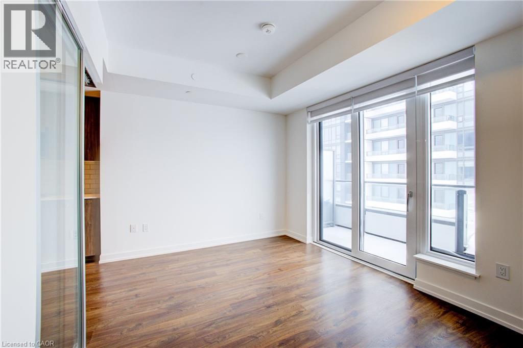 15 WELLINGTON Street NW Unit# 2705, Kitchener, Ontario, N3G0E4 — Photo 11