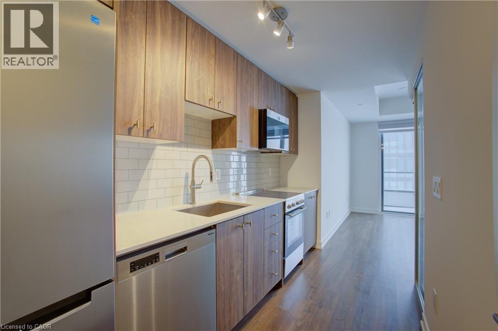 15 WELLINGTON Street NW Unit# 2705, Kitchener, Ontario, N3G0E4 — Photo 5