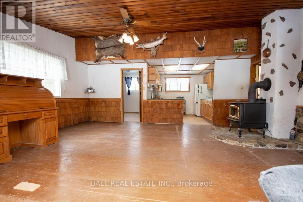2137 CHIPMUNK ROAD - 8