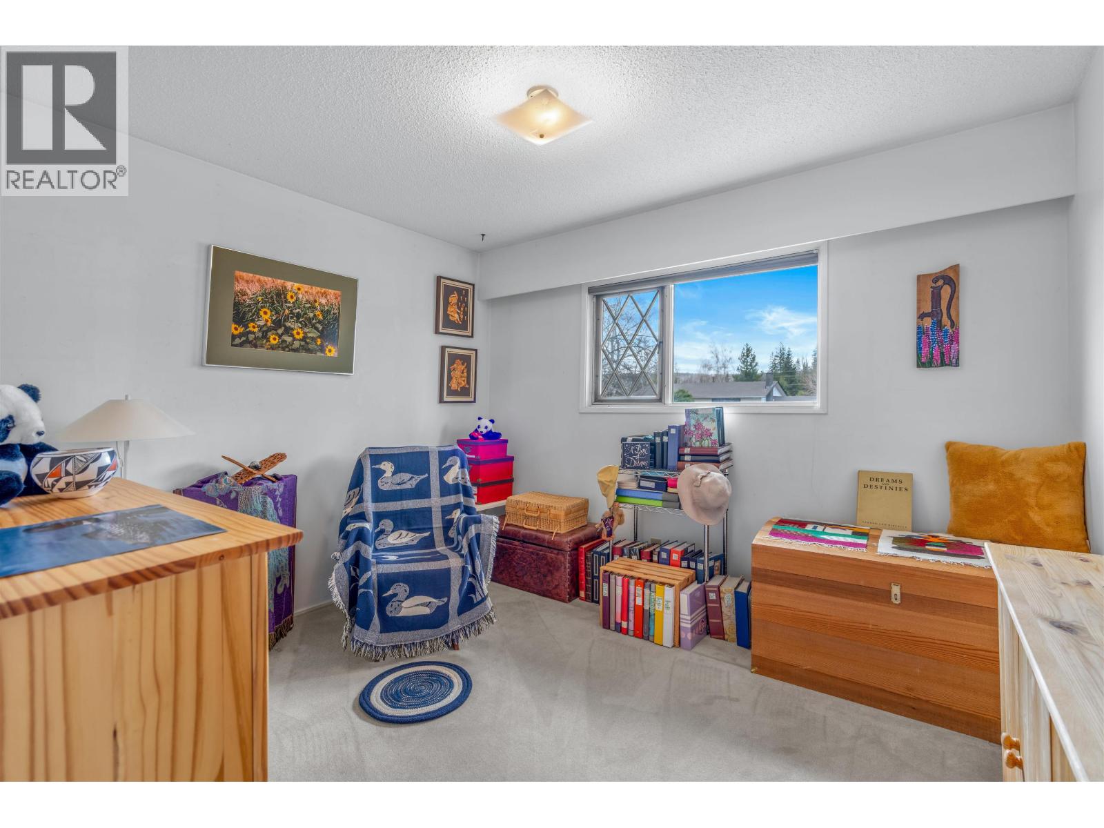 2566 BORDEN CRESCENT - 28