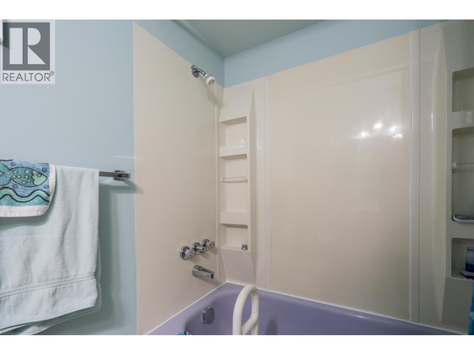 2566 BORDEN CRESCENT - 32