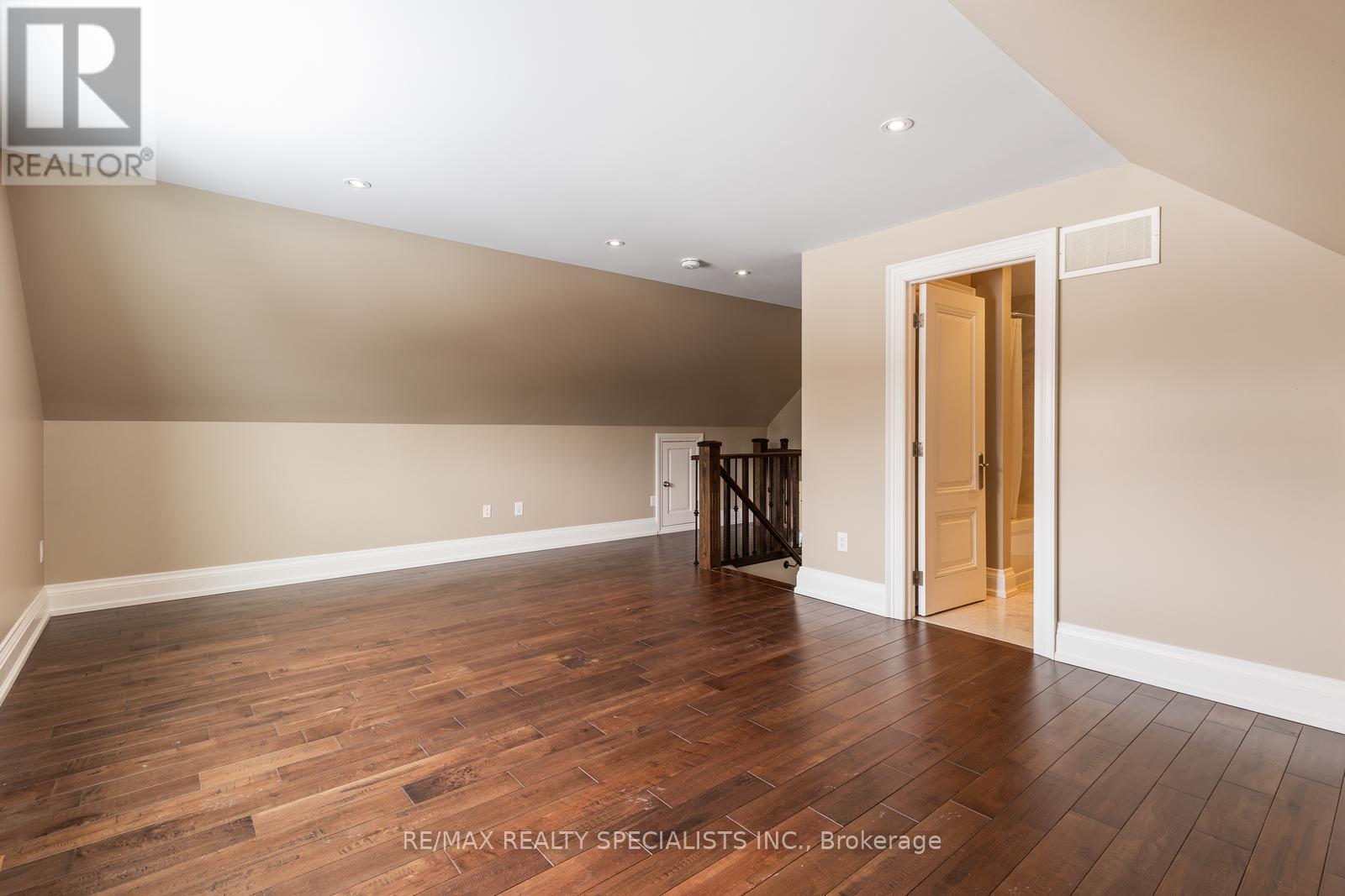 17366 MOUNT PLEASANT ROAD - 33