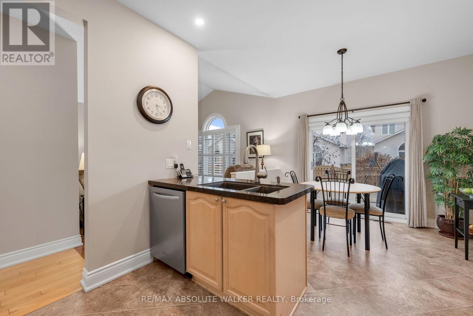 1662 FRENETTE STREET - 15